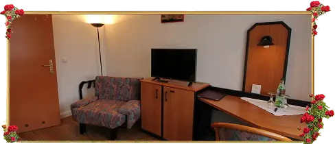 Sitzecke in einem Hotelzimmer